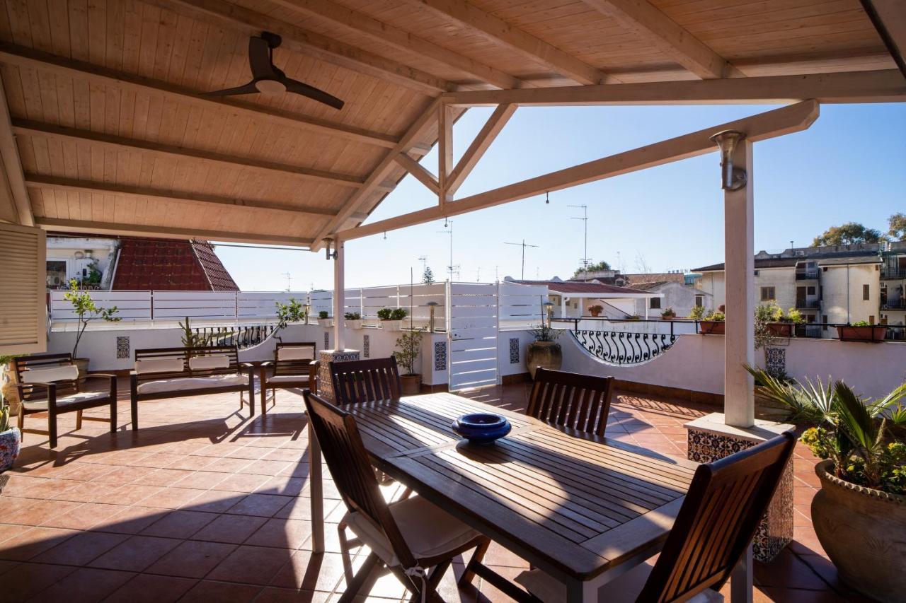 Casa Vacanza Giugio Giardini-Naxos Exterior foto